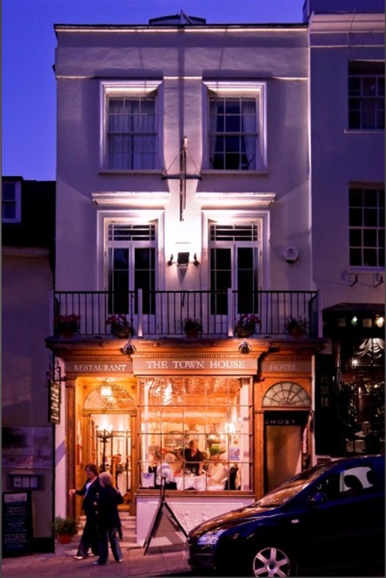 the restaurant at night