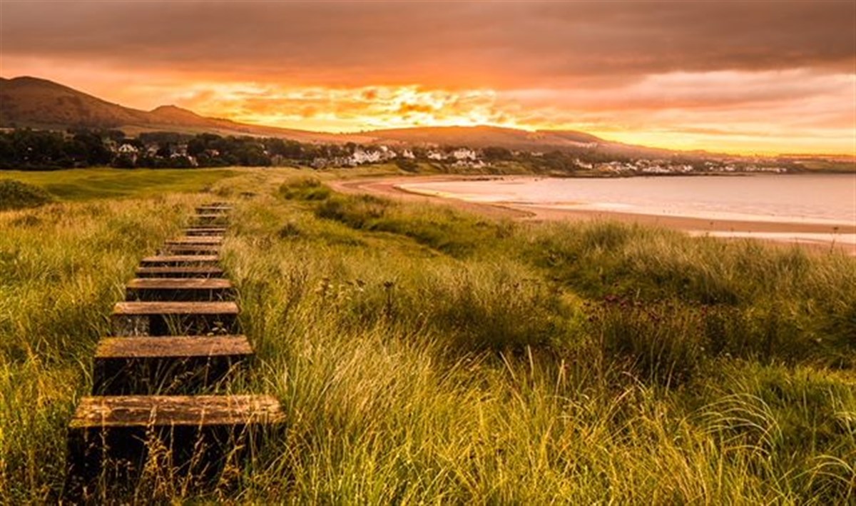 Sunrise at Leven Links
