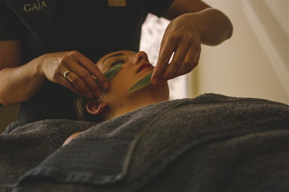 Gaia Jade Facial 