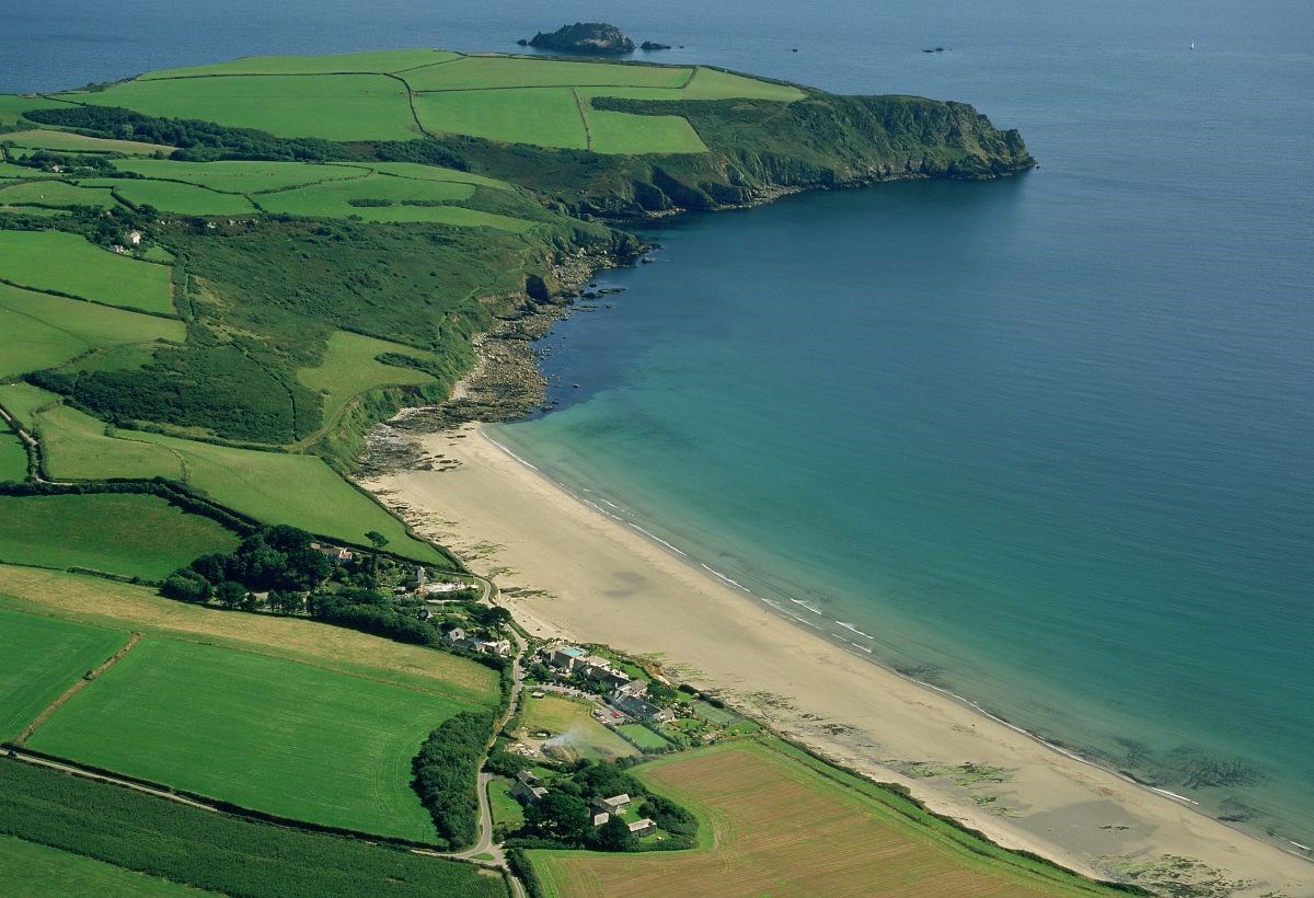The Nare is surrounded by rolling hills, in an Area of Outstanding Beauty 