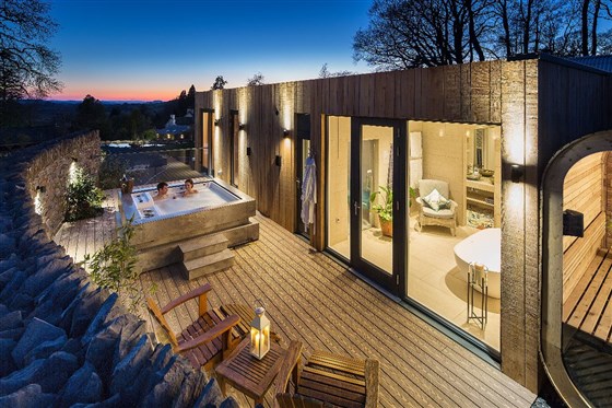 Spa Lodge Hot Tub