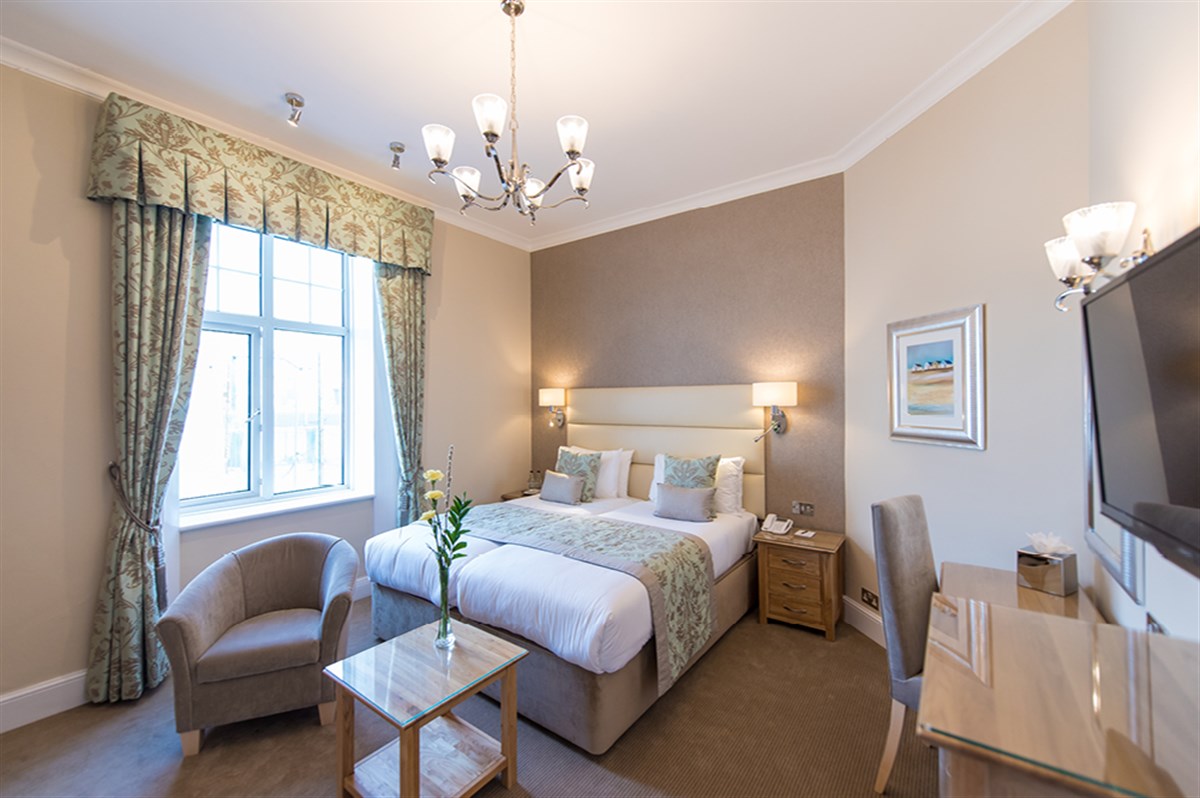 Belmont Inland Room
