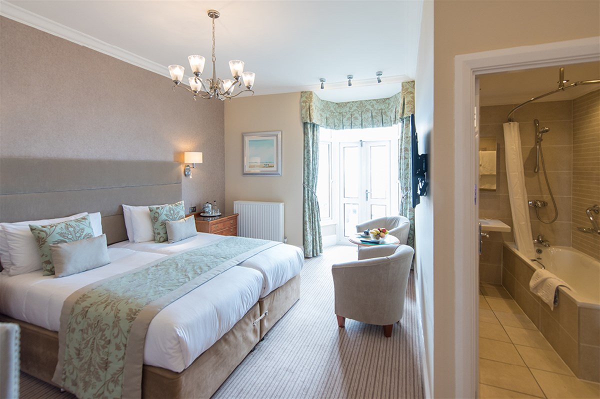 Deluxe Sea View Room