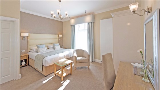 Belmont Inland Room