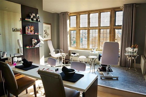 Salon