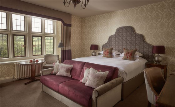 Valley Castle room