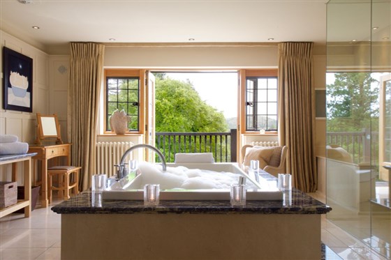 Spa Suite Bathroom