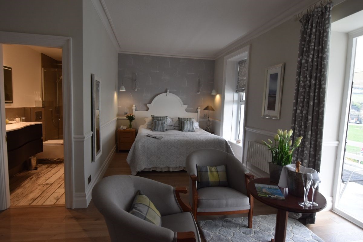 Deluxe Balcony room