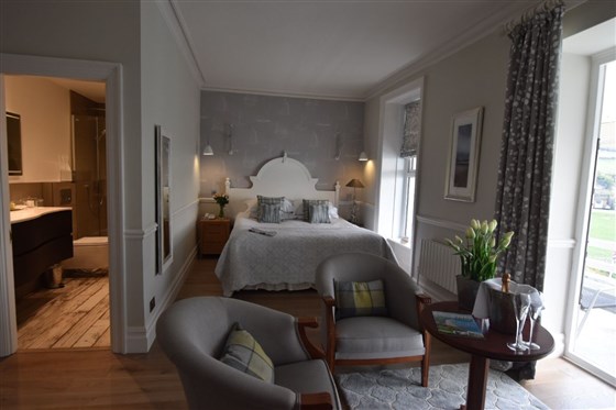 Deluxe Balcony room