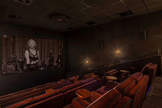 Neo Cinema