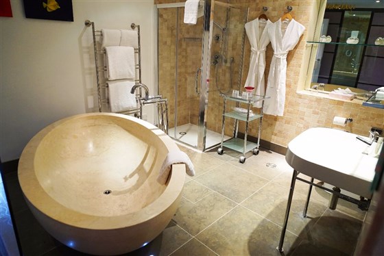 Sezincote bathroom