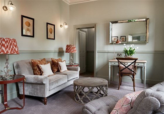 New Four Poster Manor Suite