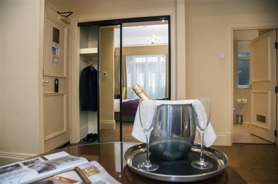 Macdonald Burlington Hotel