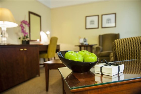 Macdonald Burlington Hotel
