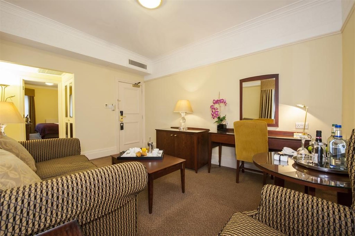 Macdonald Burlington Hotel