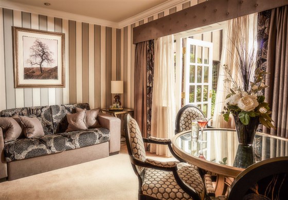 Master Suite lounge
