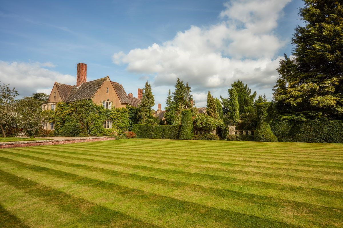 Mallory Court