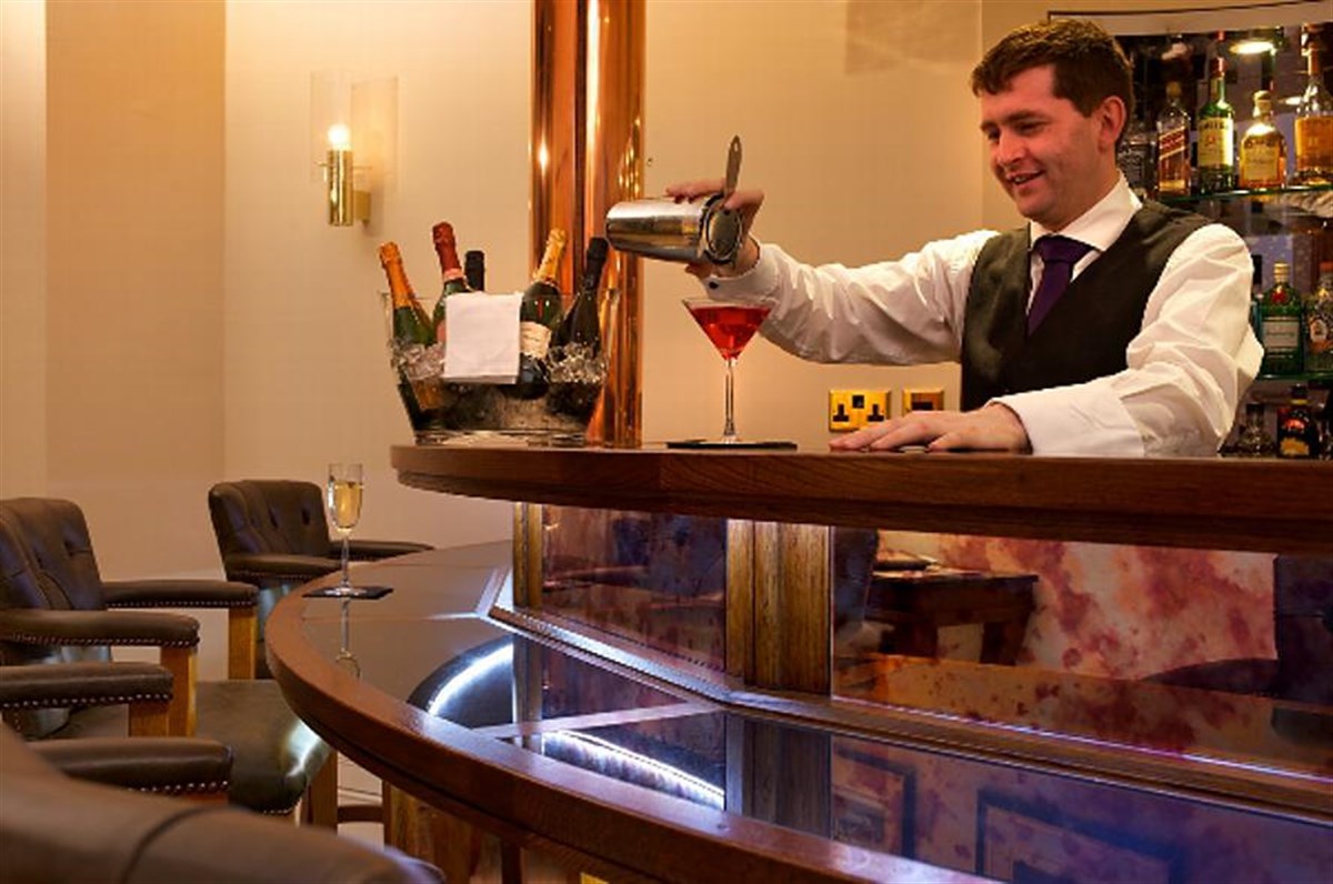 Cocktails at The Porter's Lodge