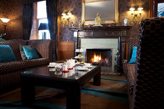 Fireside lounge