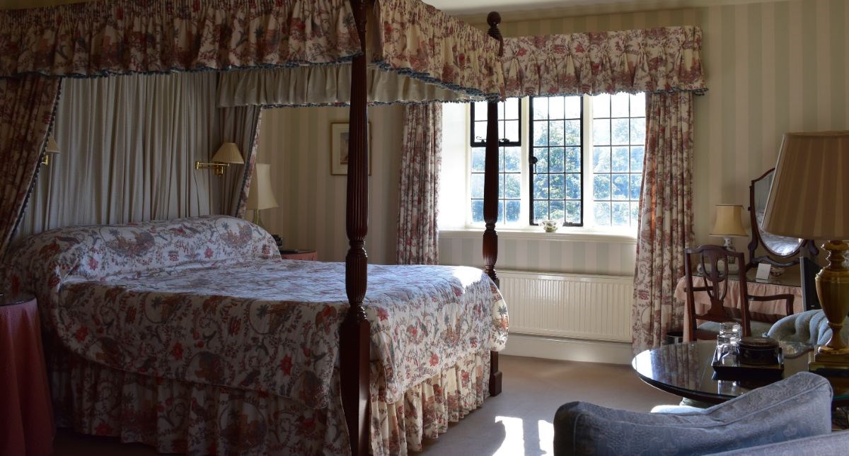 Romantic 4-poster suite at Bodysgallen Hall