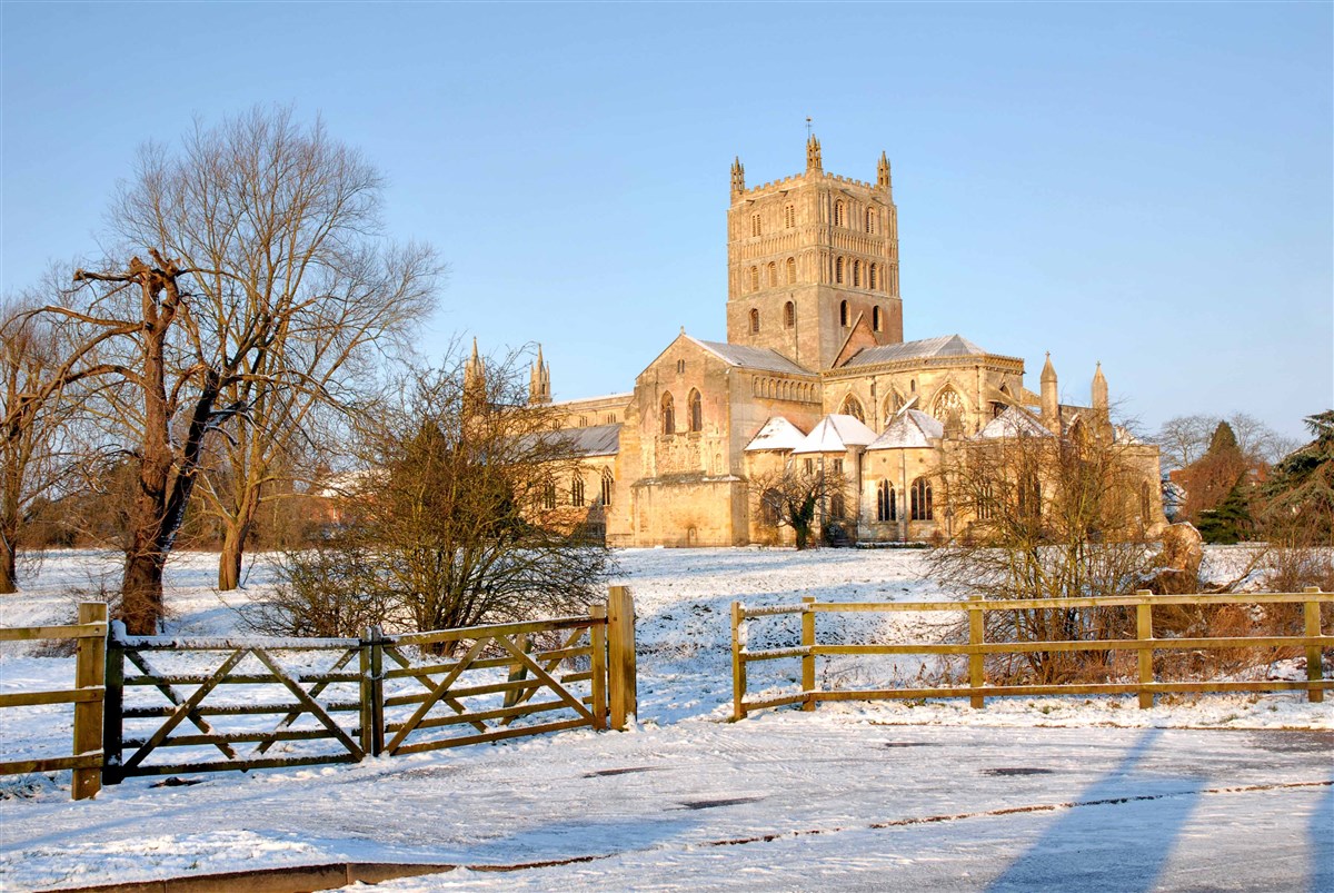 Winter wonderland around Tewkesbury Abbey.