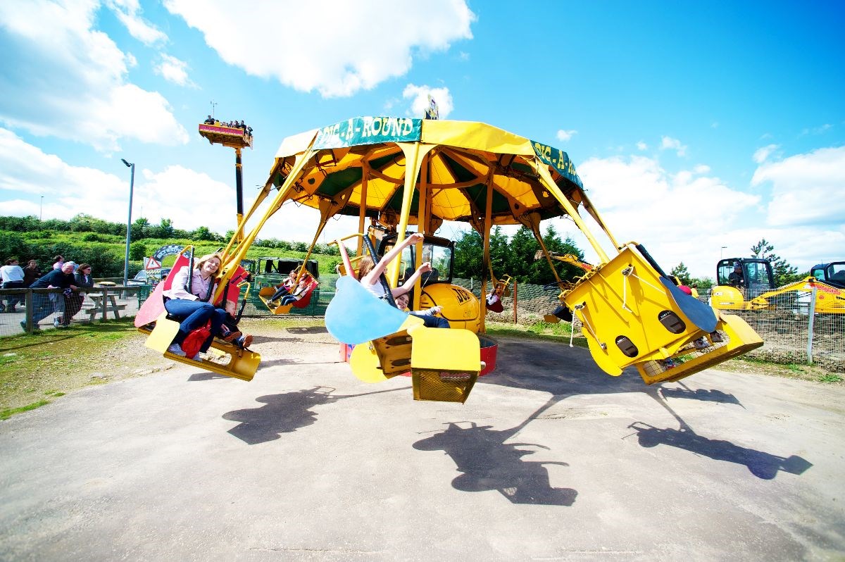 Dig-a-Round at Diggerland.