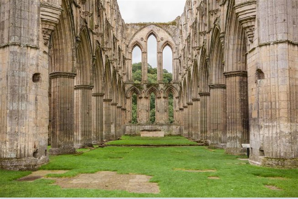 Rievaulx Abbey <span style='font-size:8px;'>®English Heritage</span>