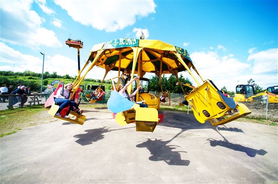 Dig-a-Round at Diggerland.