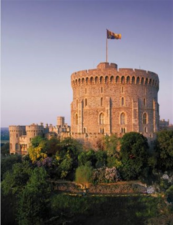 Windsor Castle <span style='font-size:8px;'>® Her Majesty Queen Elizabeth II 2017/ Royal Collection Trust </span>