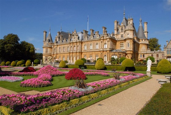 Waddesdon Manor Buckinghamshire <span style='font-size:8px;'>®National Trust Images/Barry Keen</span>