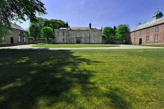 Trewithen House is open from April to July