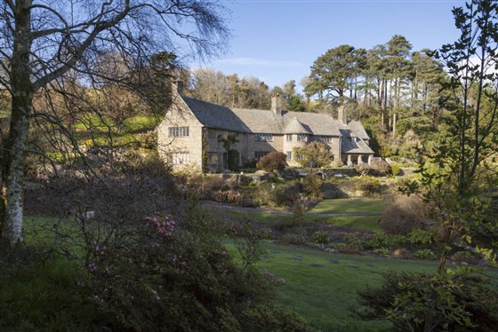  Coleton Fishacre, Devon  <span style='font-size:8px;'>®National Trust Images/Chris Lacey</span>