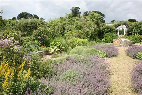 Walled Garden 