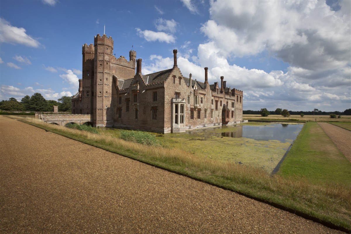 Oxburgh Hall, Norfolk <span style='font-size:8px;'>®National Trust Images/Chris Lacey</span>