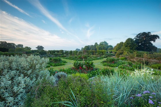 Hestercombe <span style='font-size:8px;'> ®Chris Lacey/ Hestercombe Gardens Trust  </span>