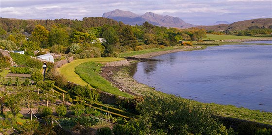 Inverewe Garden & Estate <span style='font-size:8px;'> ® The National Trust for Scotland </span>