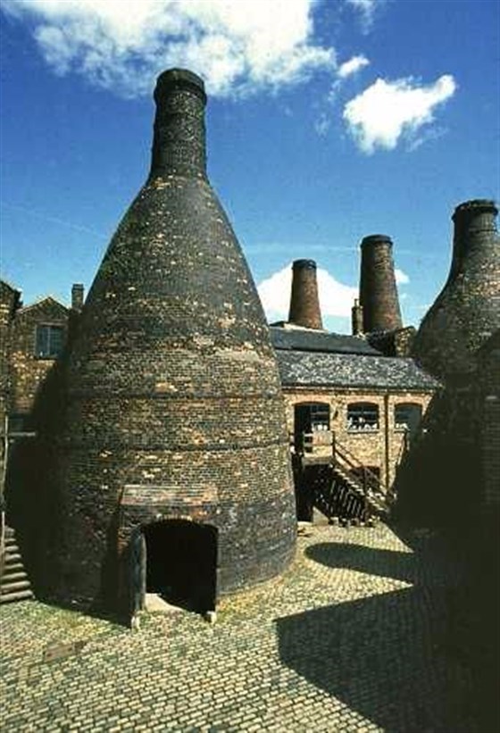 Gladstone Pottery Museum <span style='font-size:8px;'> accredited to Gladstone Pottery Museum </span>