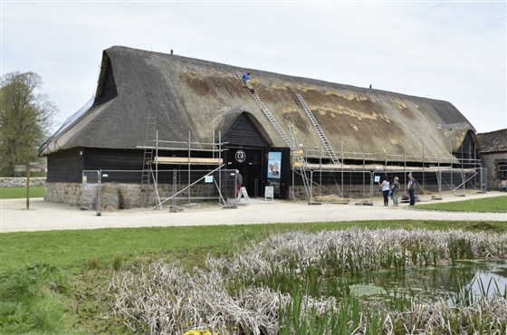 Thatching repair work on the roof of the Alexander Keiller Museum at Avebury, Wiltshire ©National Trust Images/Abby George 
