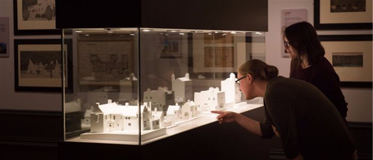 The Hunterian Museum  <span style='font-size:8px;'> The Hunterian Museum ® The Hunterian, University of Glasgow 2015. </span>