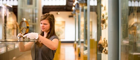 The Hunterian Museum  <span style='font-size:8px;'> The Hunterian Museum ® The Hunterian, University of Glasgow 2015. </span>