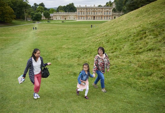 Dyrham Park <span style='font-size:8px;'>®National Trust Images/Trevor Hart </span>