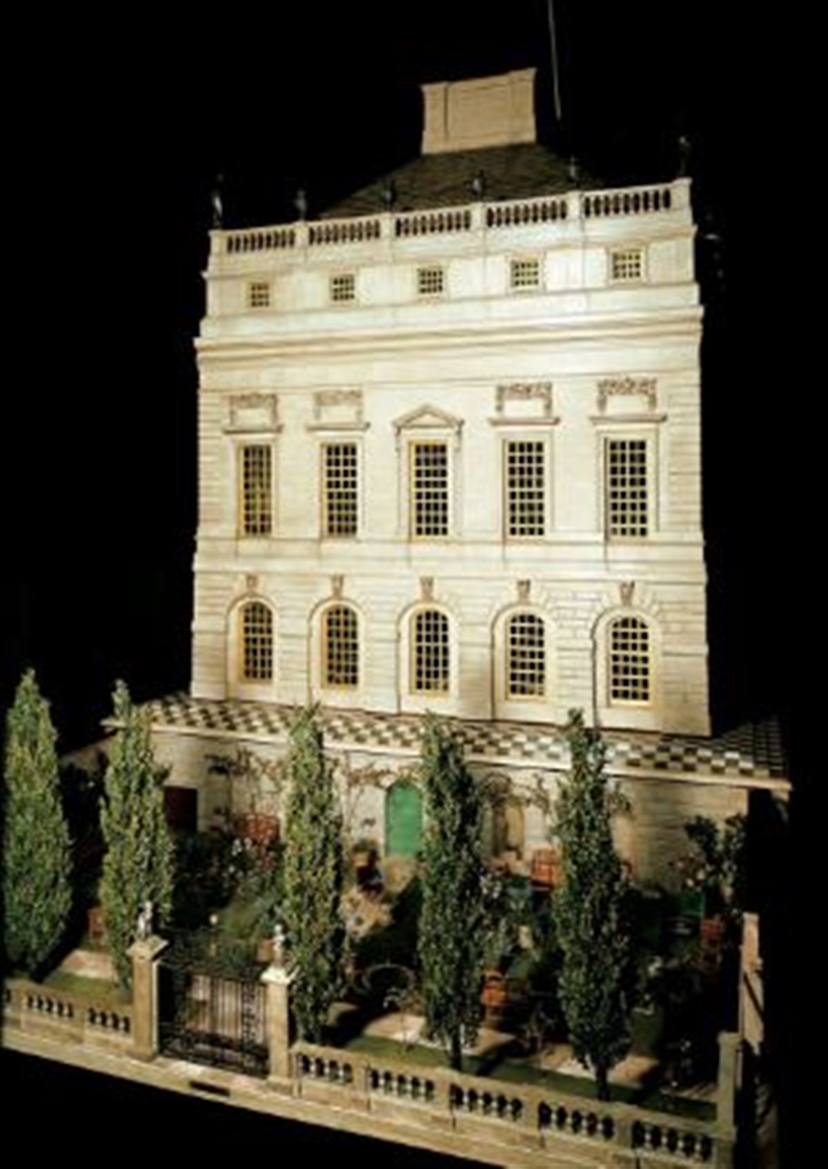 Windsor Castle <span style='font-size:8px;'>® Her Majesty Queen Elizabeth II 2017/ Royal Collection Trust </span>