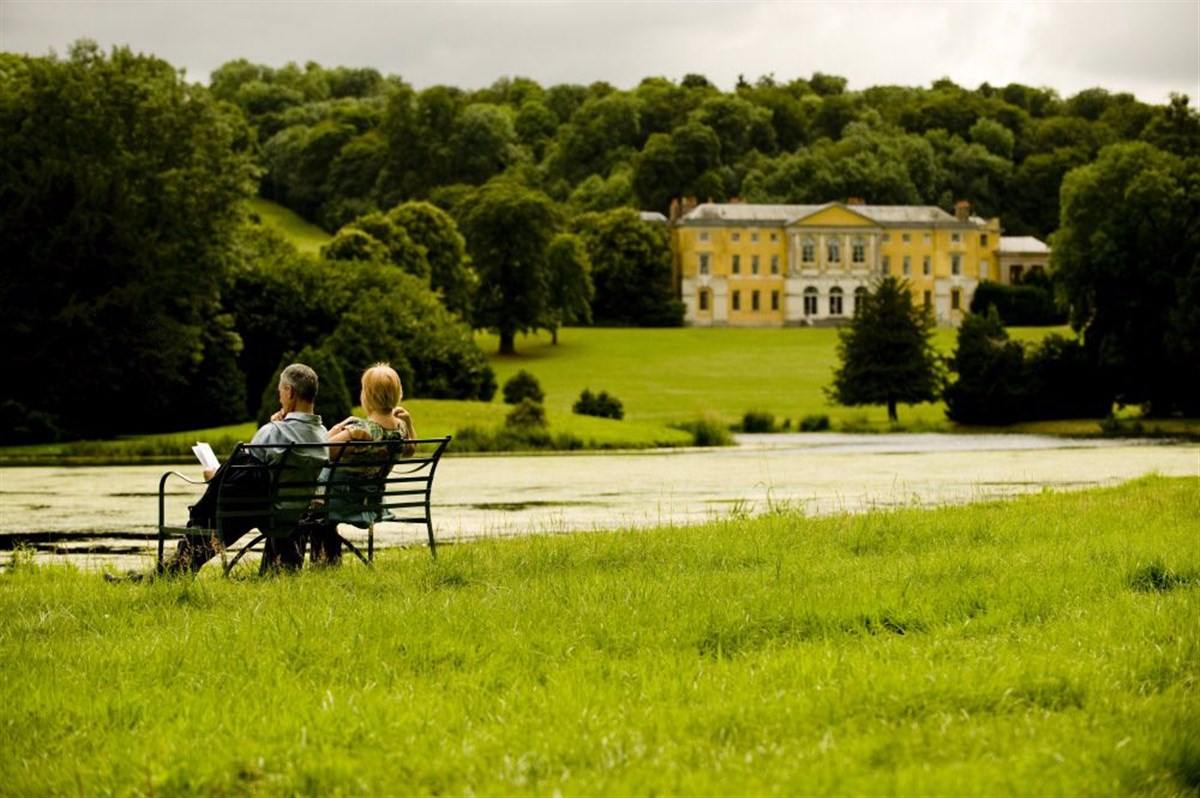 West Wycombe Park, Buckinghamshire <span style='font-size:8px;'>®National Trust Images/John Millar</span>