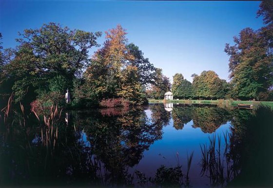 Round Oval Lake