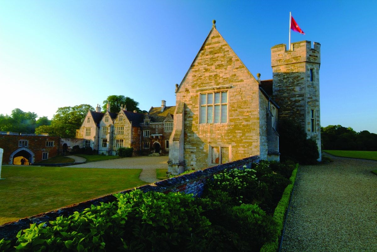  Rockingham Castle Estate <span style='font-size:8px;'> Image courtesy Rockingham Castle Estate </span>