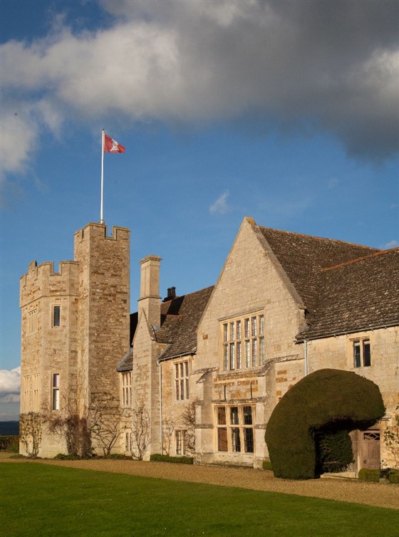  Rockingham Castle Estate <span style='font-size:8px;'> Image courtesy Rockingham Castle Estate </span>
