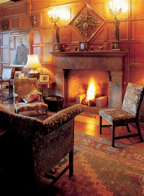  Rockingham Castle Estate <span style='font-size:8px;'> Image courtesy Rockingham Castle Estate </span>