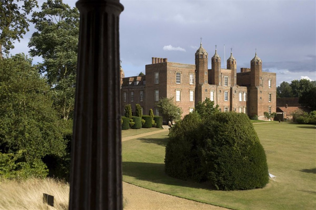Melford Hall, Suffolk <span style='font-size:8px;'>®National Trust Images/John Millar</span>