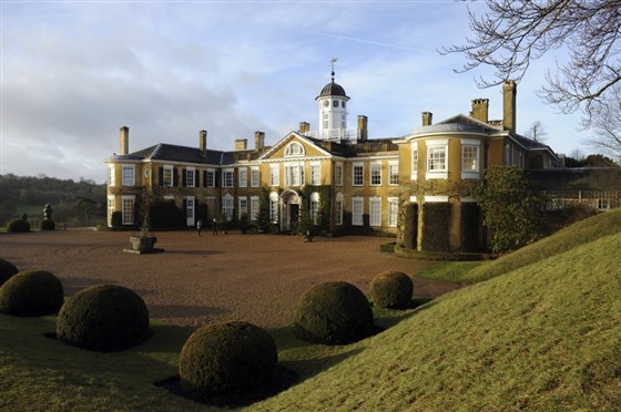 Polesden Lacey  <span style='font-size:8px;'>®National Trust Images/John Millar</span>