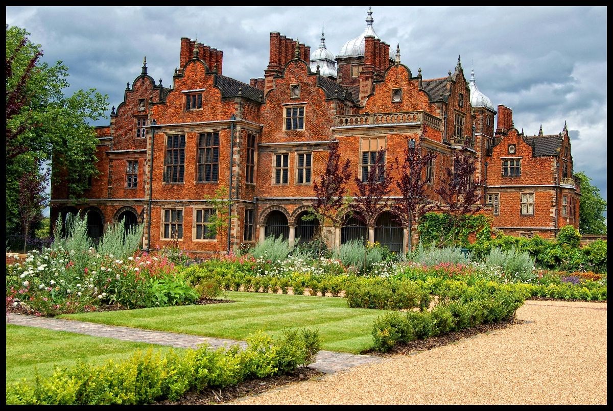 Aston Hall <span style='font-size:8px;'> credited to Birmingham Museums Trust </span>
